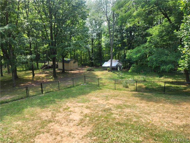 8672 Highland Drive, Eden, NY 14057