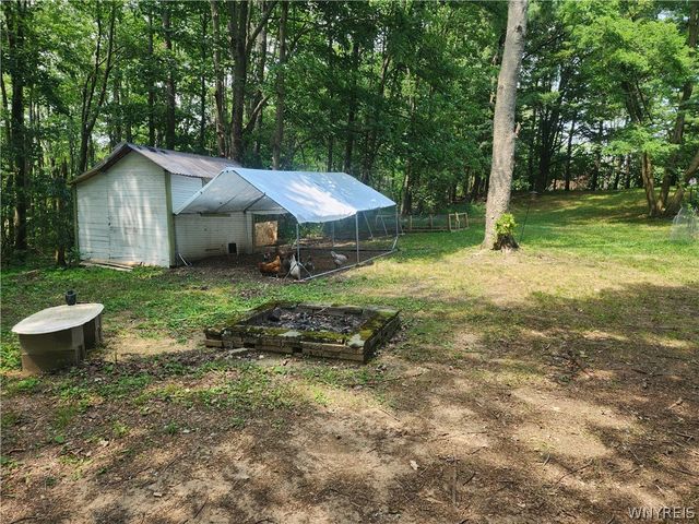 8672 Highland Drive, Eden, NY 14057
