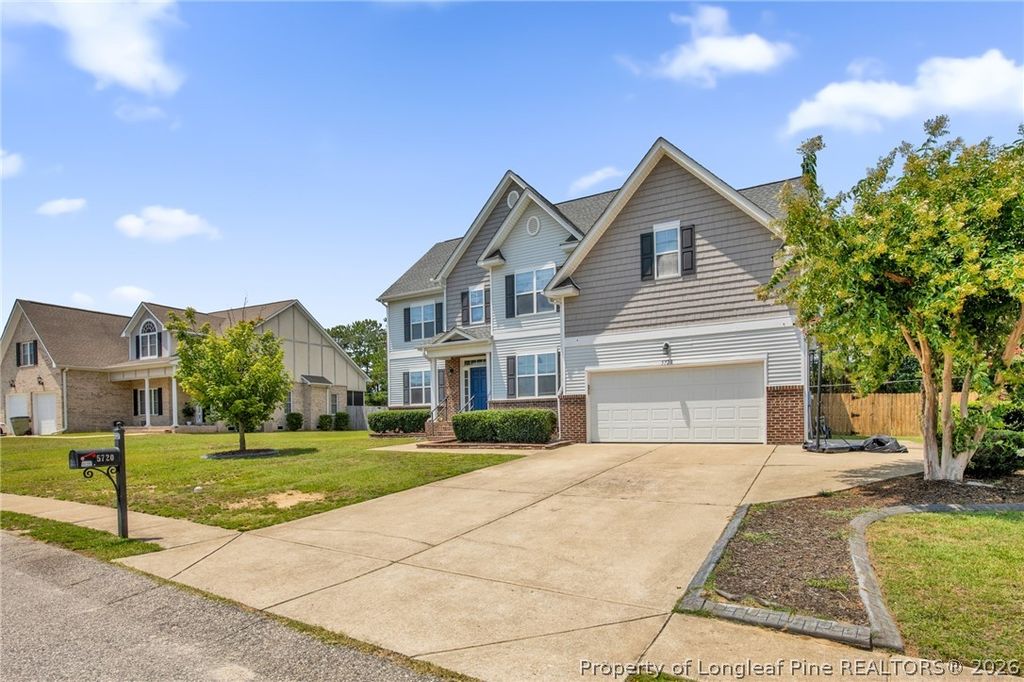 5720 Gentleman Drive, Hope Mills, NC 28348 — photo 2
