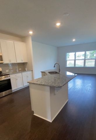 2337 Laurelstone Dr, Murfreesboro, TN 37130