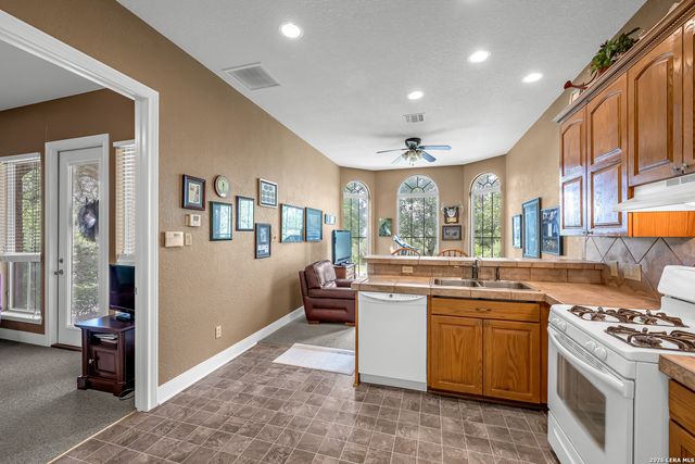 302 Cotton Cloud, San Antonio, TX 78260