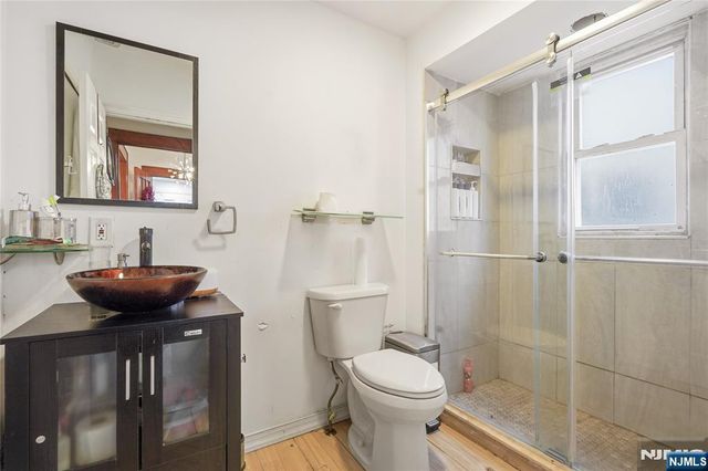 33 Sisco Place, Clifton, NJ 07011