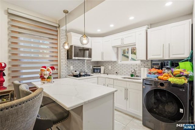 33 Sisco Place, Clifton, NJ 07011