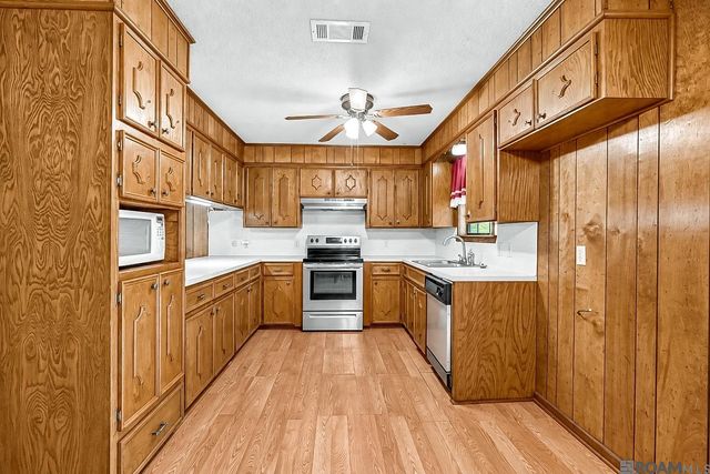 14111 Heatherton Ave, Pride, LA 70770