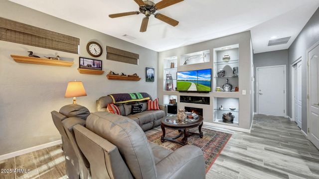 19766 N DESERT SONG Way, Surprise, AZ 85374