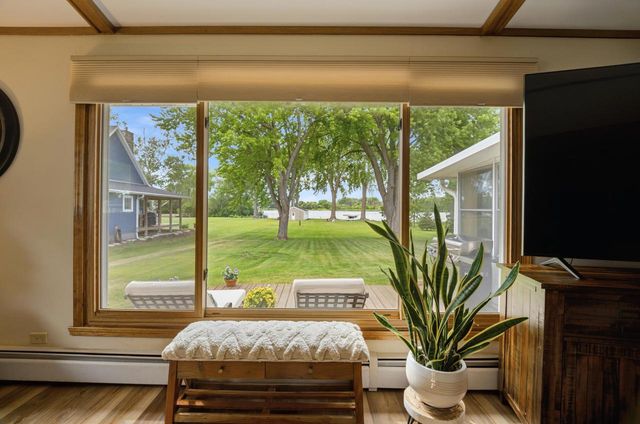 6121 Black Wolf Point ROAD, Oshkosh, WI 54902