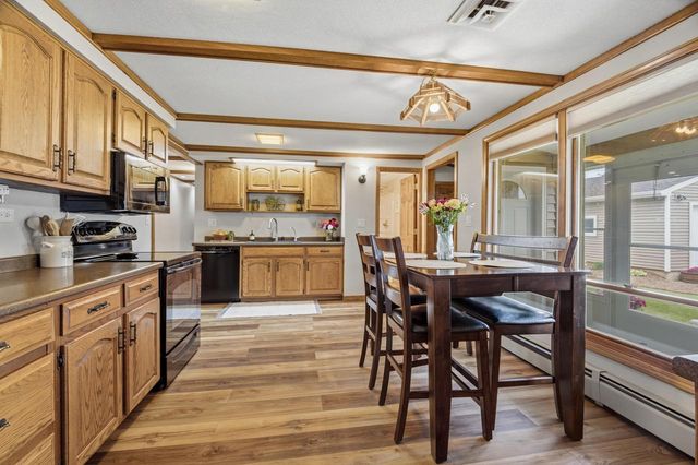 6121 Black Wolf Point ROAD, Oshkosh, WI 54902