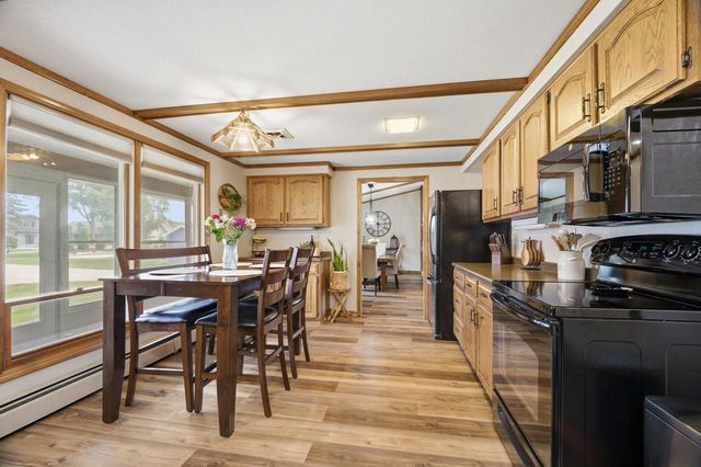 6121 Black Wolf Point ROAD, Oshkosh, WI 54902