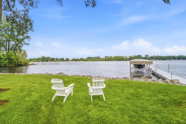 6121 Black Wolf Point ROAD, Oshkosh, WI 54902