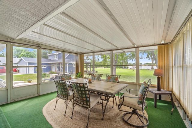 6121 Black Wolf Point ROAD, Oshkosh, WI 54902