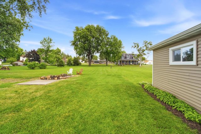6121 Black Wolf Point ROAD, Oshkosh, WI 54902