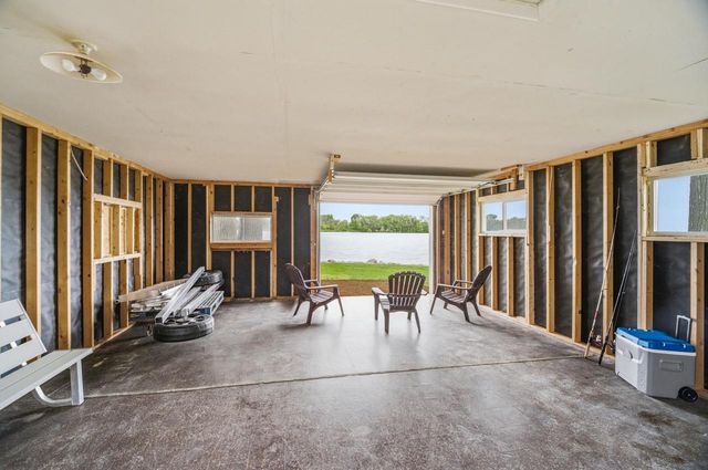 6121 Black Wolf Point ROAD, Oshkosh, WI 54902