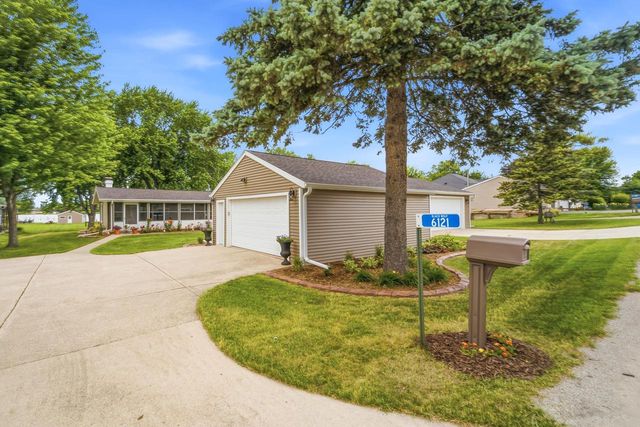 6121 Black Wolf Point ROAD, Oshkosh, WI 54902