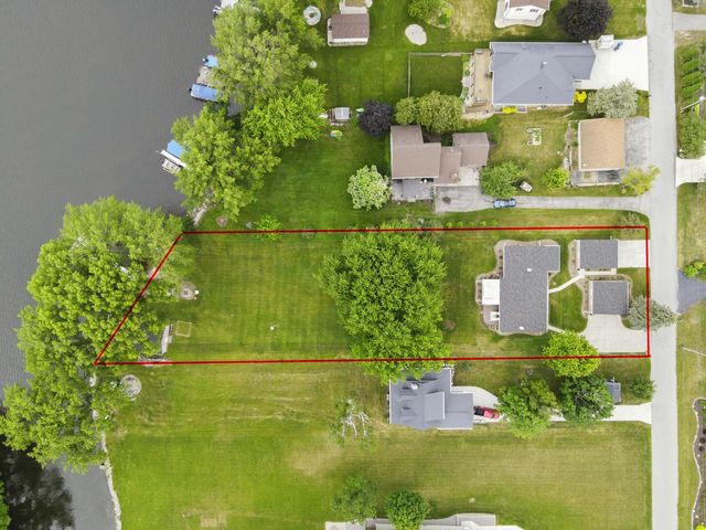 6121 Black Wolf Point ROAD, Oshkosh, WI 54902