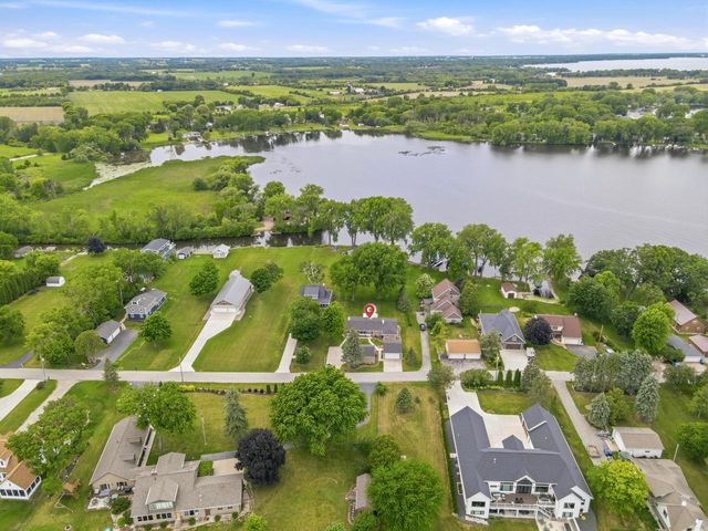 6121 Black Wolf Point ROAD, Oshkosh, WI 54902