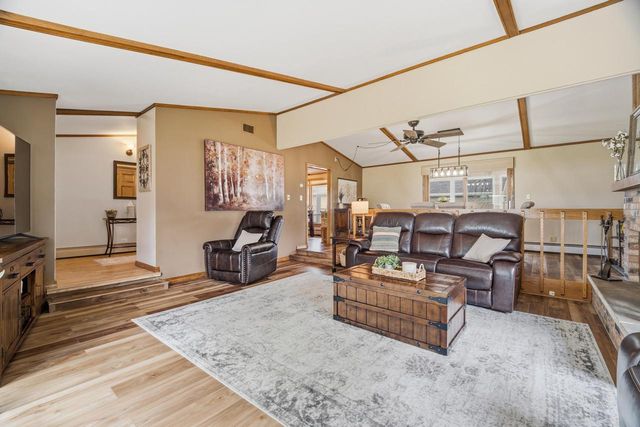 6121 Black Wolf Point ROAD, Oshkosh, WI 54902