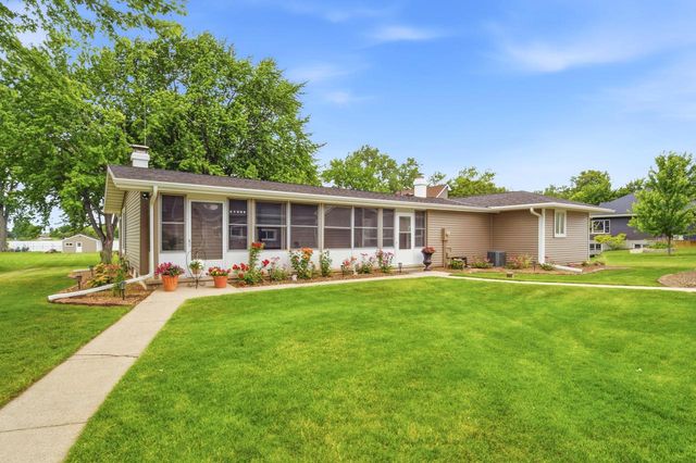 6121 Black Wolf Point ROAD, Oshkosh, WI 54902