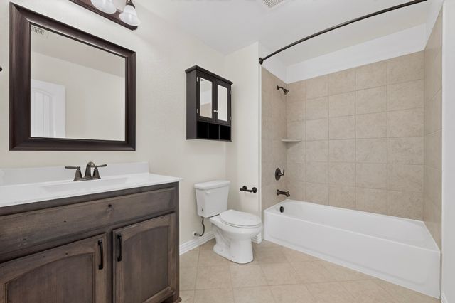 186 County Road 4430, Rhome, TX 76078