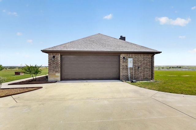 186 County Road 4430, Rhome, TX 76078