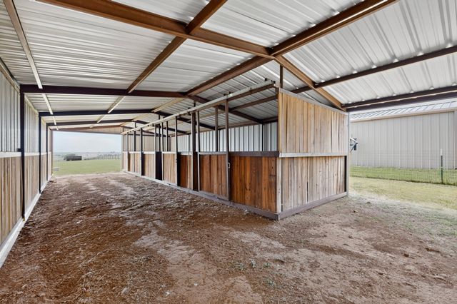 186 County Road 4430, Rhome, TX 76078