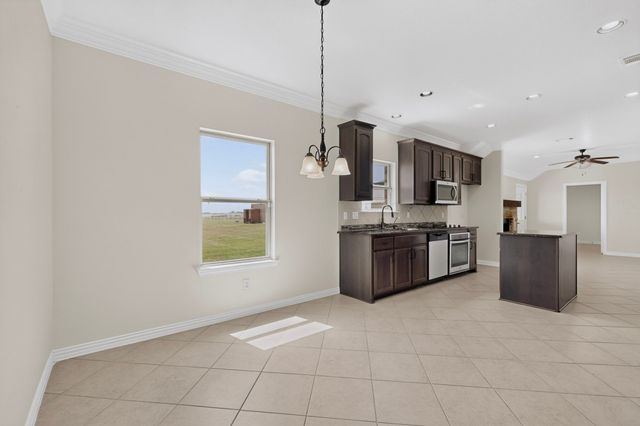 186 County Road 4430, Rhome, TX 76078