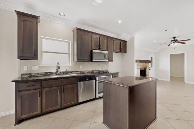 186 County Road 4430, Rhome, TX 76078