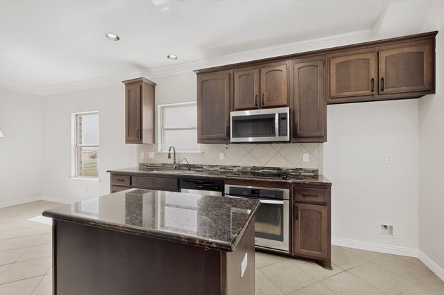 186 County Road 4430, Rhome, TX 76078