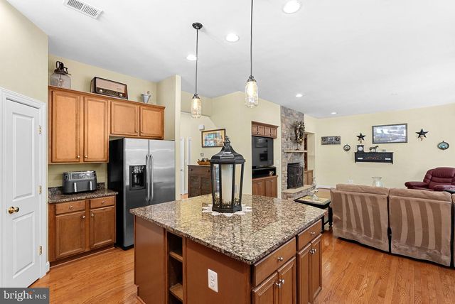 42755 CHATELAIN CIR, Brambleton, VA 20148