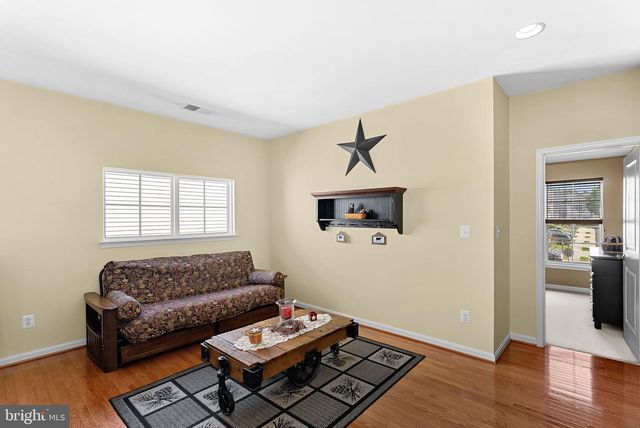 42755 CHATELAIN CIR, Brambleton, VA 20148