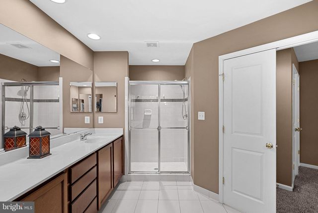 42755 CHATELAIN CIR, Brambleton, VA 20148
