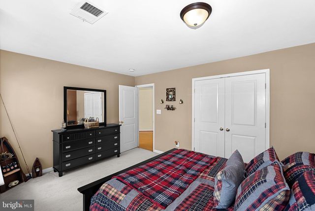 42755 CHATELAIN CIR, Brambleton, VA 20148