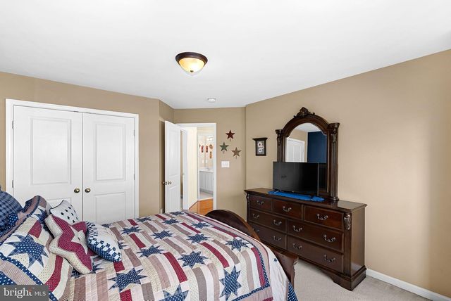 42755 CHATELAIN CIR, Brambleton, VA 20148