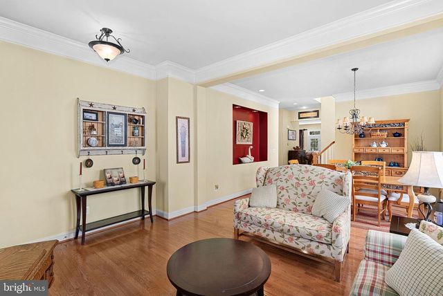 42755 CHATELAIN CIR, Brambleton, VA 20148