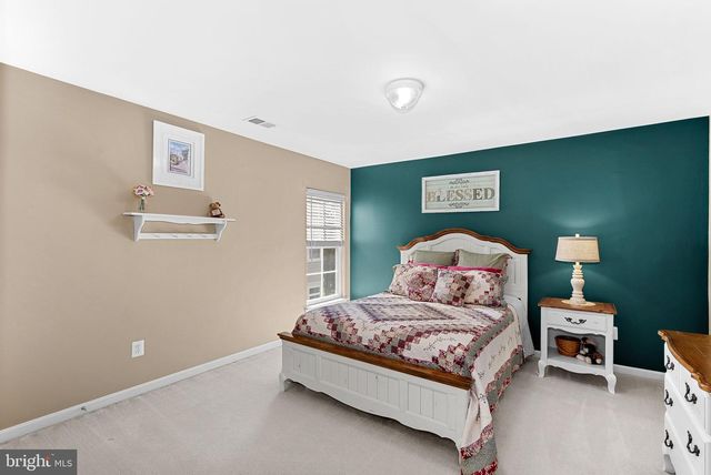 42755 CHATELAIN CIR, Brambleton, VA 20148