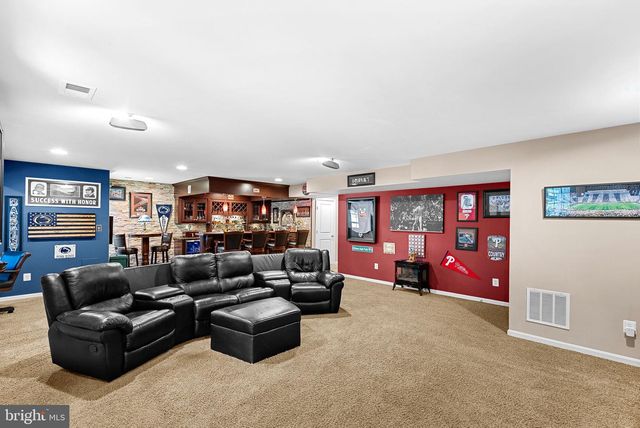 42755 CHATELAIN CIR, Brambleton, VA 20148