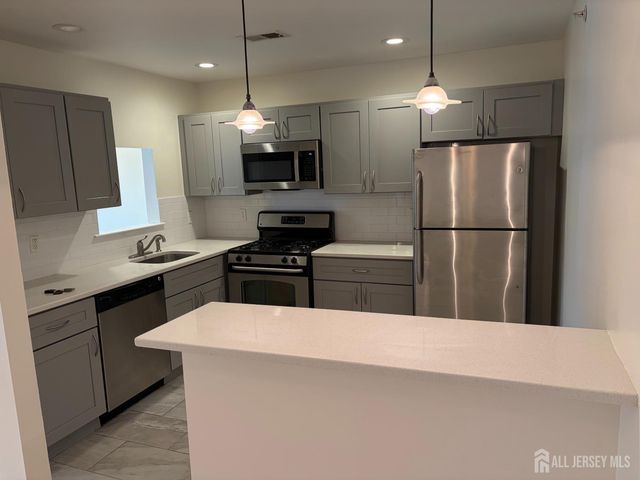 6 Lackland Avenue, Piscataway, NJ 08854