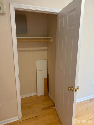 6 Lackland Avenue, Piscataway, NJ 08854