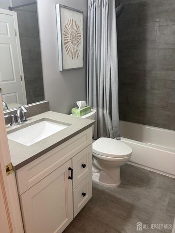 6 Lackland Avenue, Piscataway, NJ 08854