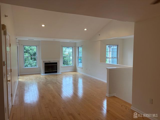 6 Lackland Avenue, Piscataway, NJ 08854