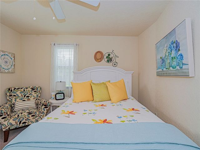 1135 3rd Avenue 104, Vero Beach, FL 32960