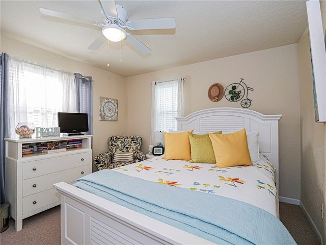 1135 3rd Avenue 104, Vero Beach, FL 32960