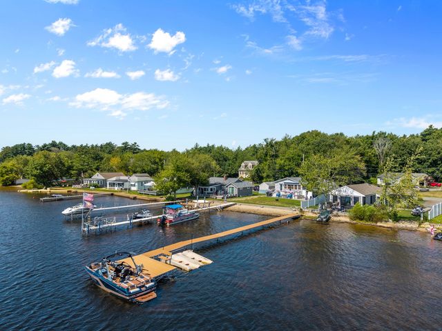 17 Shore Ave, Lakeville, MA 02347