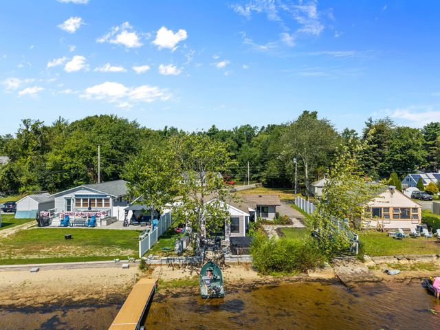 17 Shore Ave, Lakeville, MA 02347