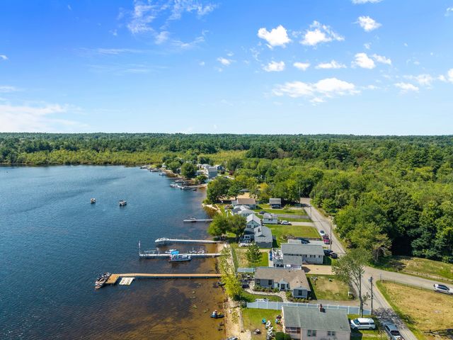 17 Shore Ave, Lakeville, MA 02347