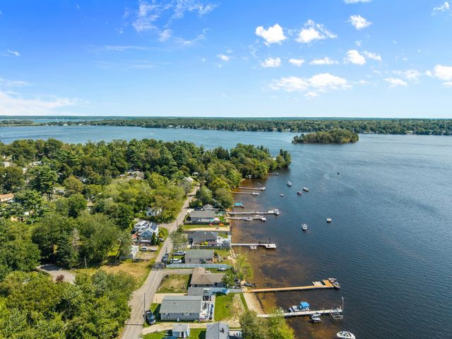 17 Shore Ave, Lakeville, MA 02347