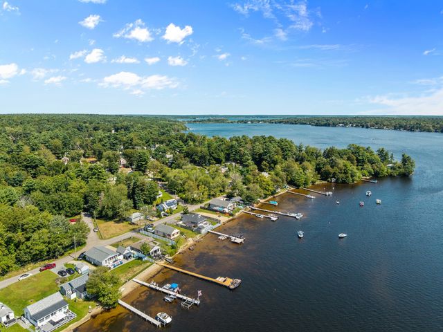17 Shore Ave, Lakeville, MA 02347