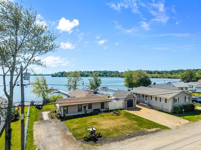 17 Shore Ave, Lakeville, MA 02347