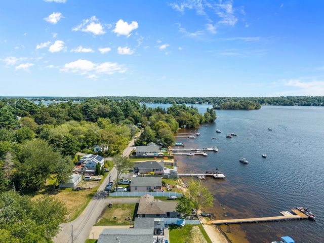 17 Shore Ave, Lakeville, MA 02347