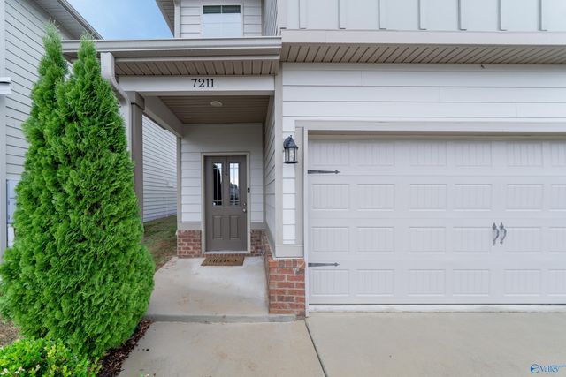 7211 Elmcroft Avenue NW, Huntsville, AL 35806