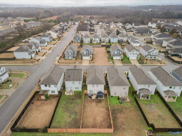 7211 Elmcroft Avenue NW, Huntsville, AL 35806